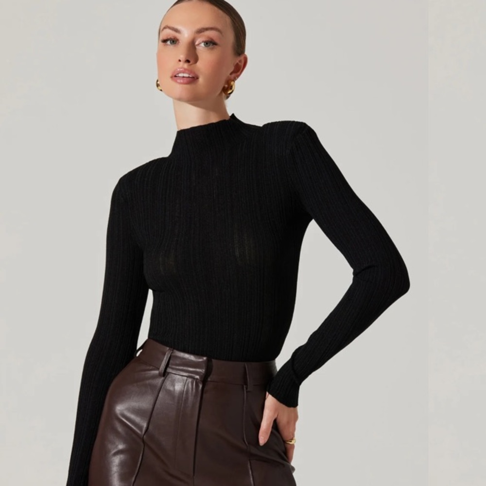 ASTR The Label Ribbed Sweater